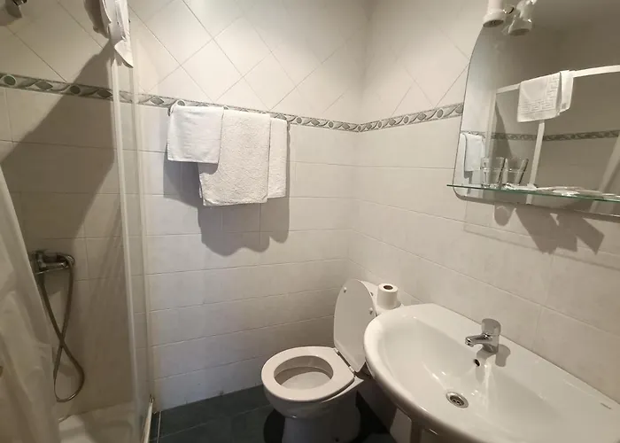 Paseo Real Guest house 3*